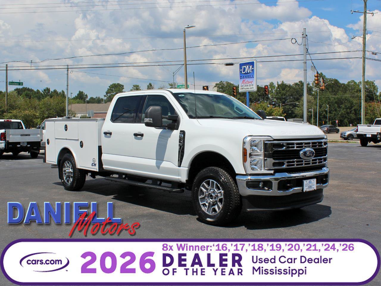 Used 2025 Ford F350 XLT AWD/4WD image 1