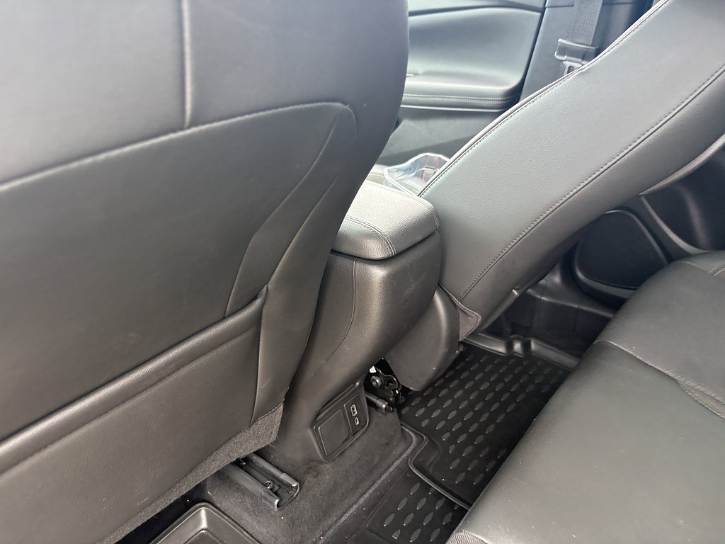 Used 2023 Buick Encore GX Preferred w/ Cold Weather Comfort Package FWD image 17