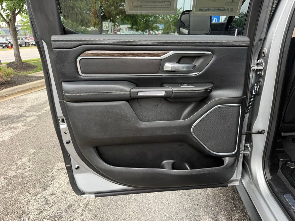 Used 2019 RAM 1500 Laramie RWD image 30
