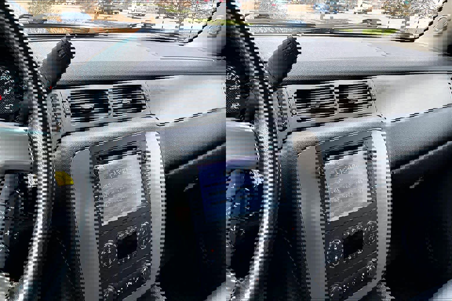 Used 2012 Chevrolet Avalanche LT w/ Suspension Package, Off-Road image 7