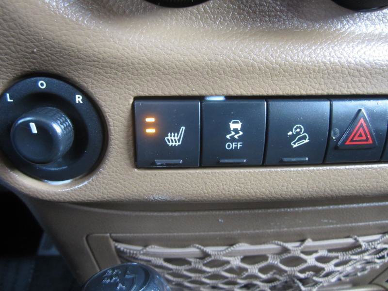 Used 2015 Jeep Wrangler Unlimited Sahara AWD/4WD image 34