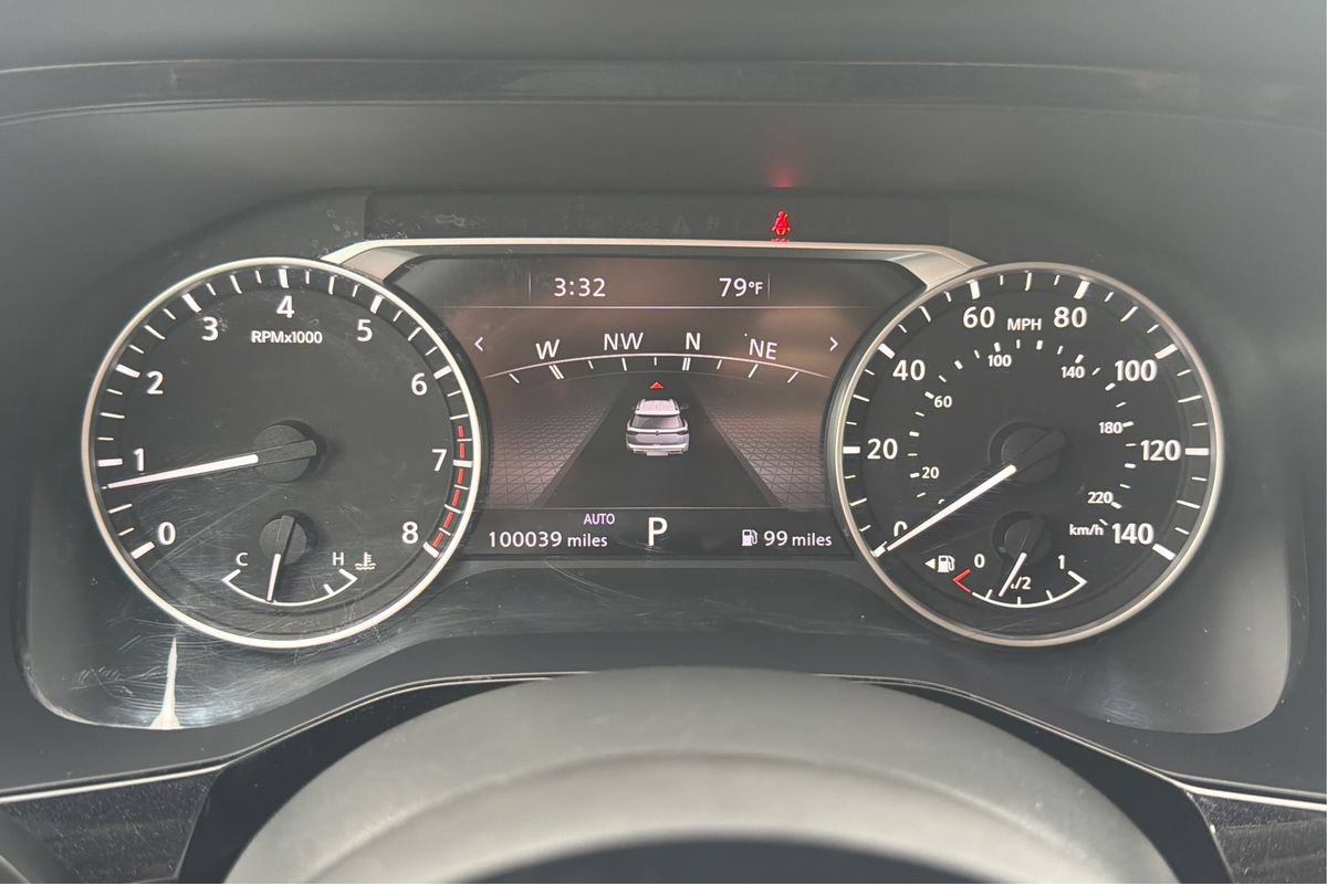 Used 2022 Nissan Pathfinder SL w/ Lighting Package (N92) AWD/4WD image 16