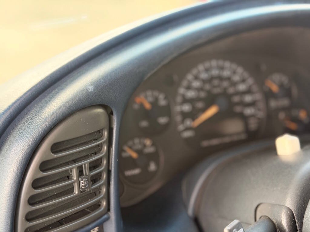 Used 2002 Chevrolet Astro RWD image 13