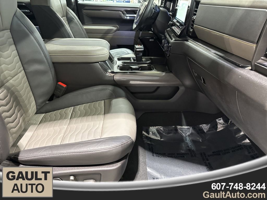 Used 2024 Chevrolet Silverado 1500 ZR2 image 18