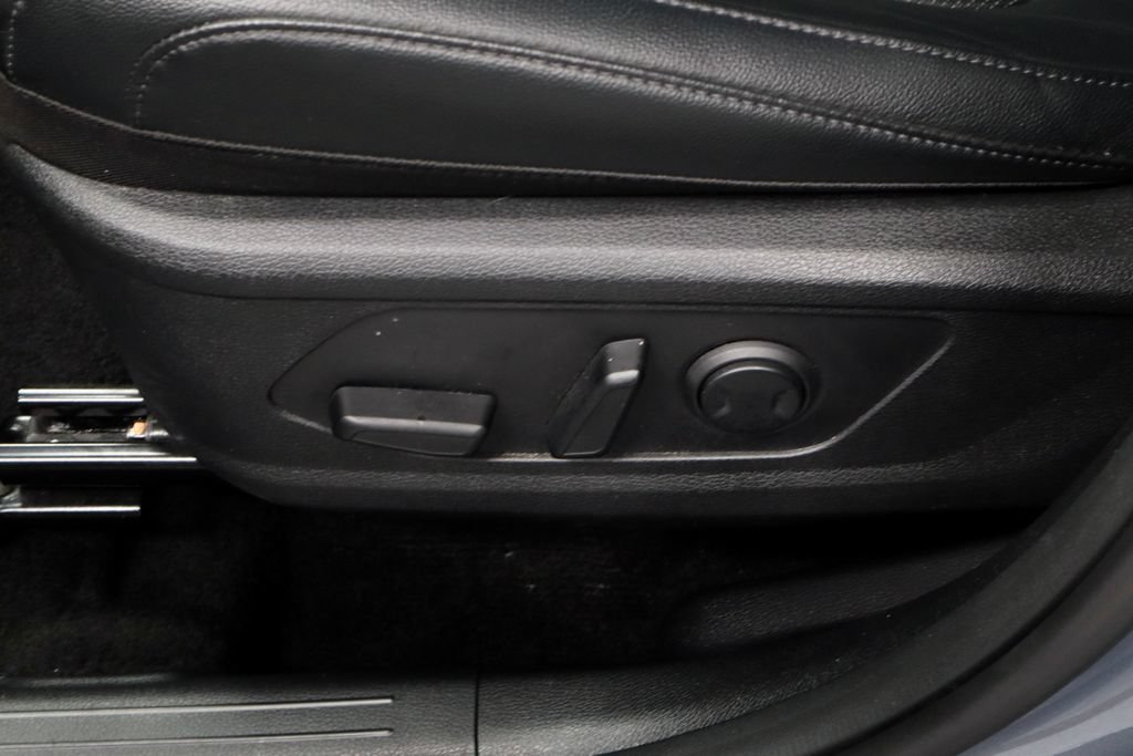 Used 2025 Kia Sportage EX w/ Premium Package FWD image 25