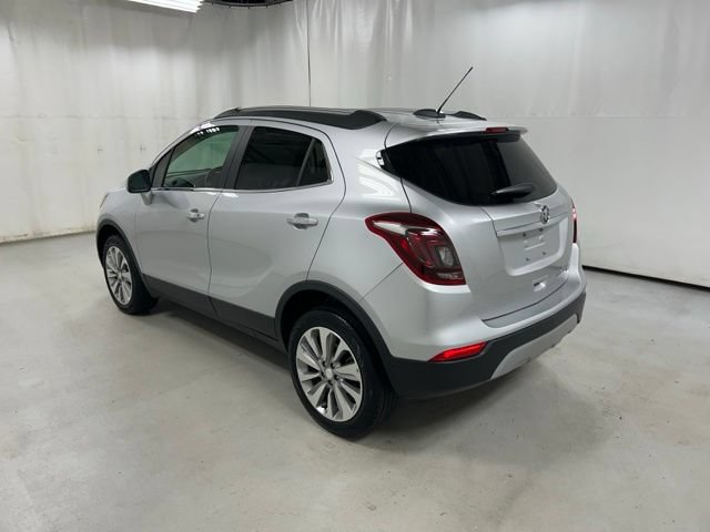 Used 2020 Buick Encore Preferred AWD/4WD image 7