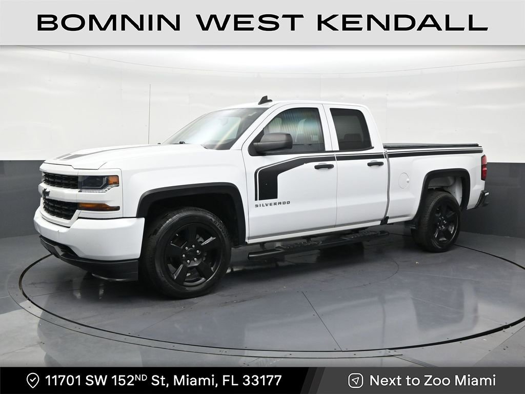 Used 2018 Chevrolet Silverado 1500 Custom w/ Custom Value Package RWD image 1