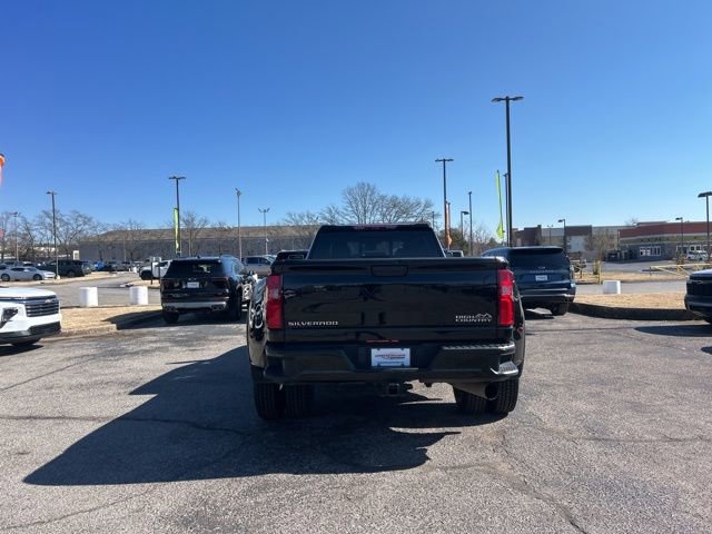 Used 2023 Chevrolet Silverado 3500 High Country image 4