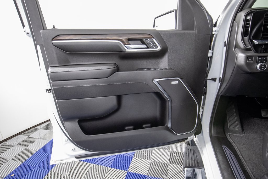 Used 2023 GMC Sierra 1500 SLT w/ SLT Premium Package image 11