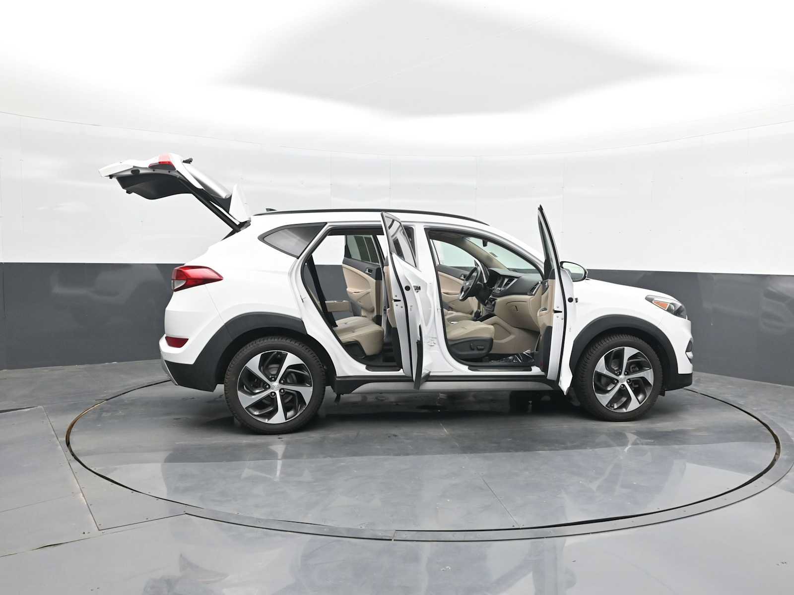 Used 2018 Hyundai Tucson Limited w/ Ultimate Package 02 FWD image 38