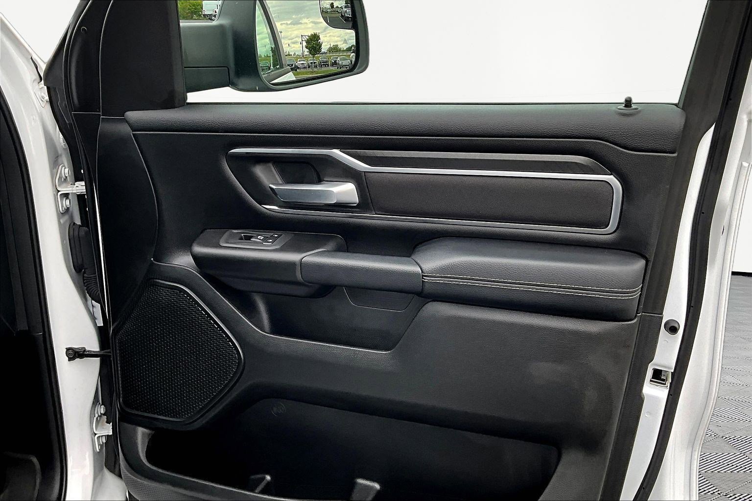 Used 2025 RAM 1500 Big Horn AWD/4WD image 29