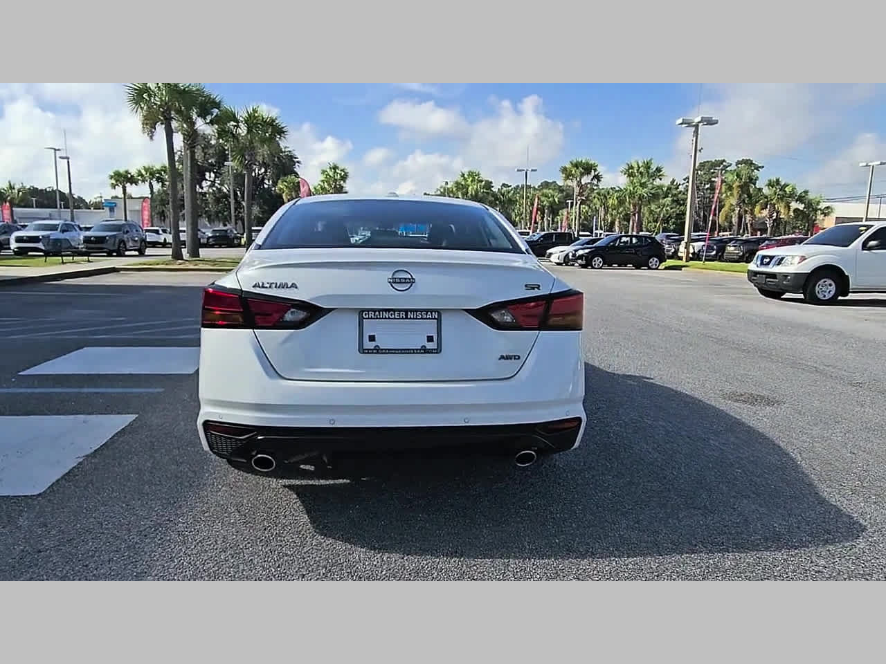 Used 2024 Nissan Altima 2.5 SR AWD/4WD image 31