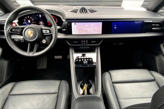 Certified 2024 Porsche Macan 4 Electric image 6