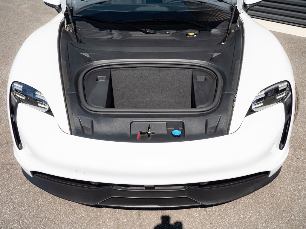 Used 2021 Porsche Taycan image 34