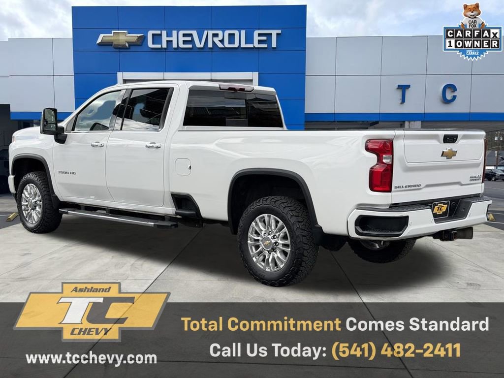 Used 2022 Chevrolet Silverado 3500 High Country w/ Safety Package II image 3