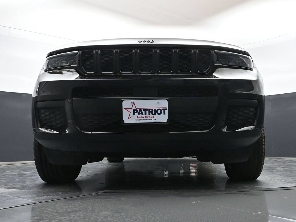 Used 2022 Jeep Grand Cherokee L Laredo AWD/4WD image 41