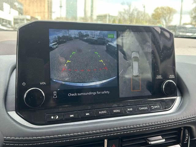 Used 2023 Nissan Rogue SL w/ SL Premium Package image 17