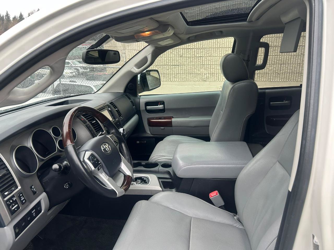 Used 2014 Toyota Sequoia Platinum AWD/4WD image 13