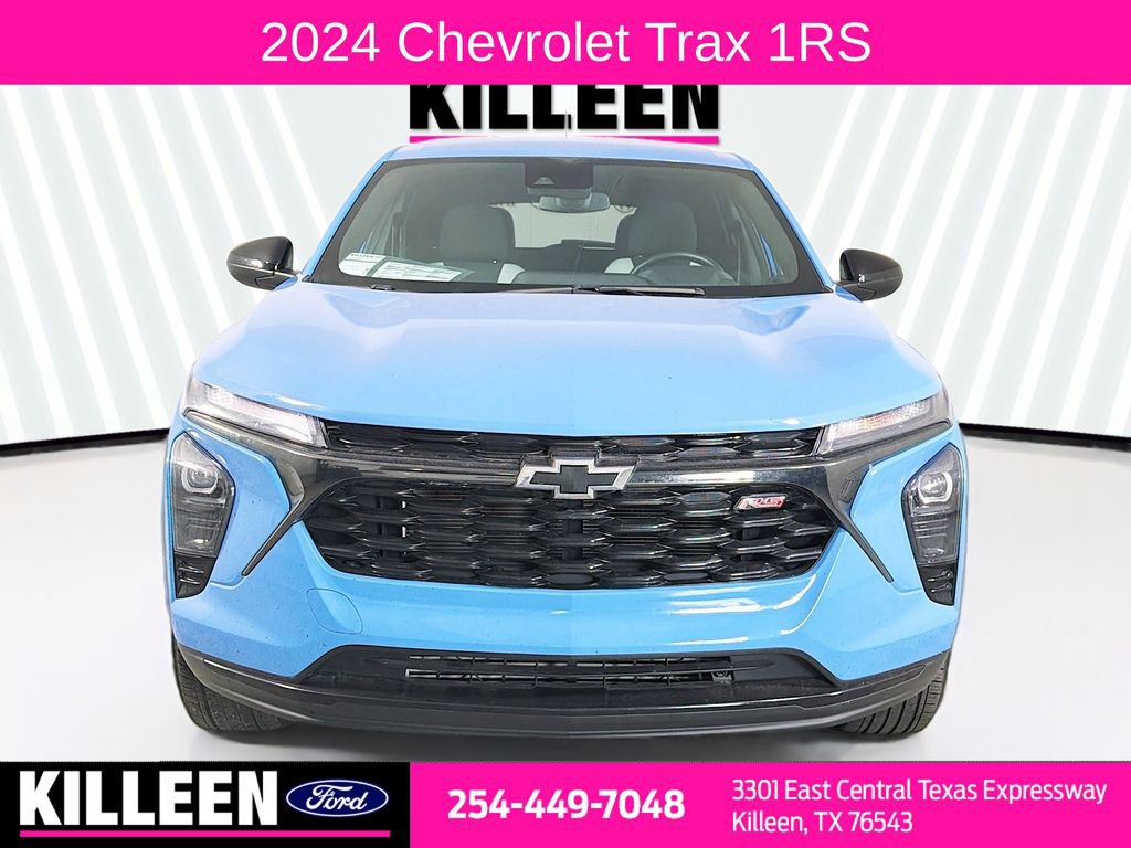 Used 2024 Chevrolet Trax RS w/ Driver Confidence Package image 2