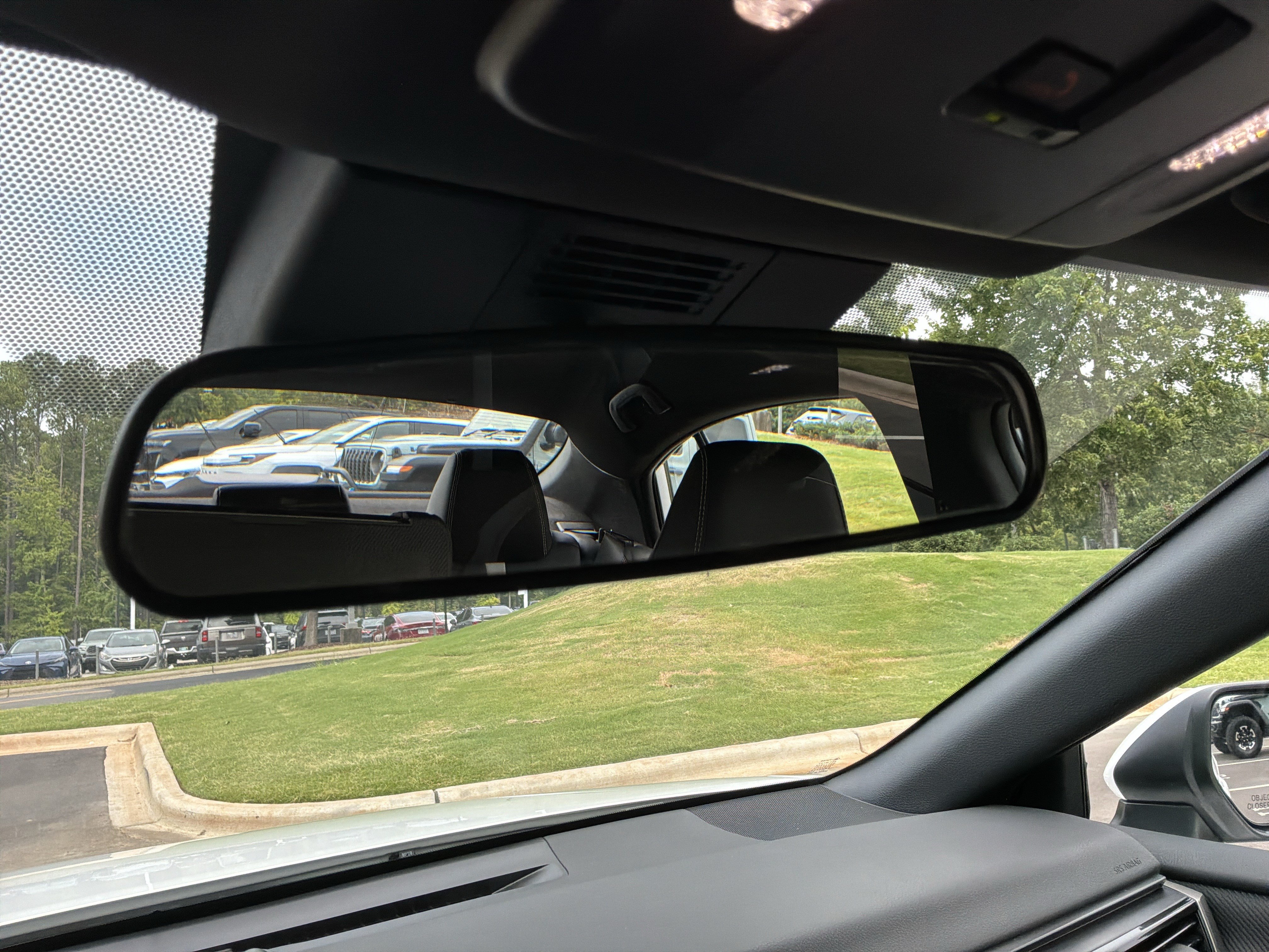 Used 2025 Toyota Camry SE FWD image 21