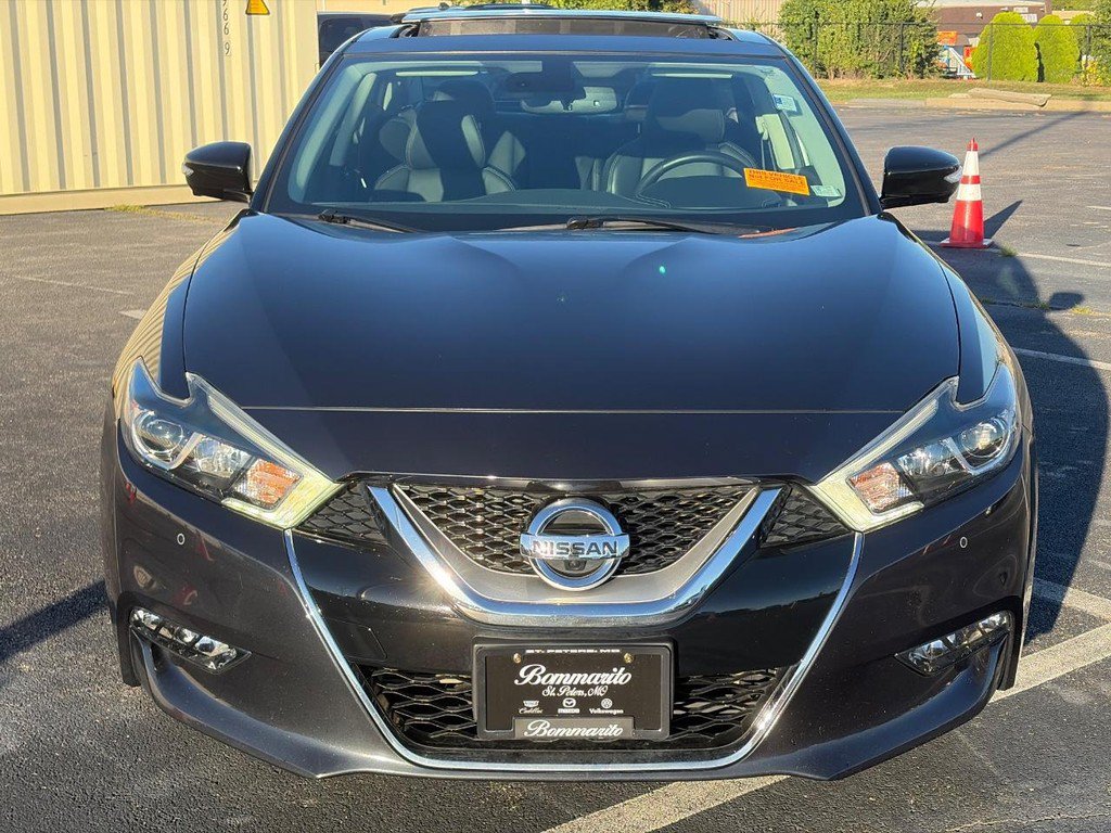 Used 2016 Nissan Maxima Platinum w/ Interior Lighting Package FWD image 8