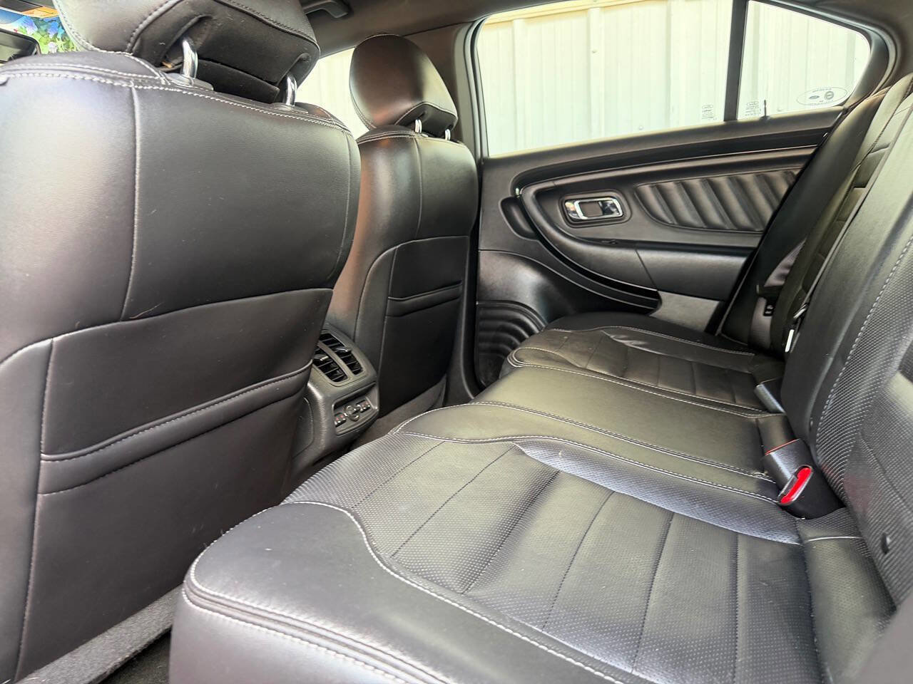 Used 2013 Ford Taurus SHO image 18