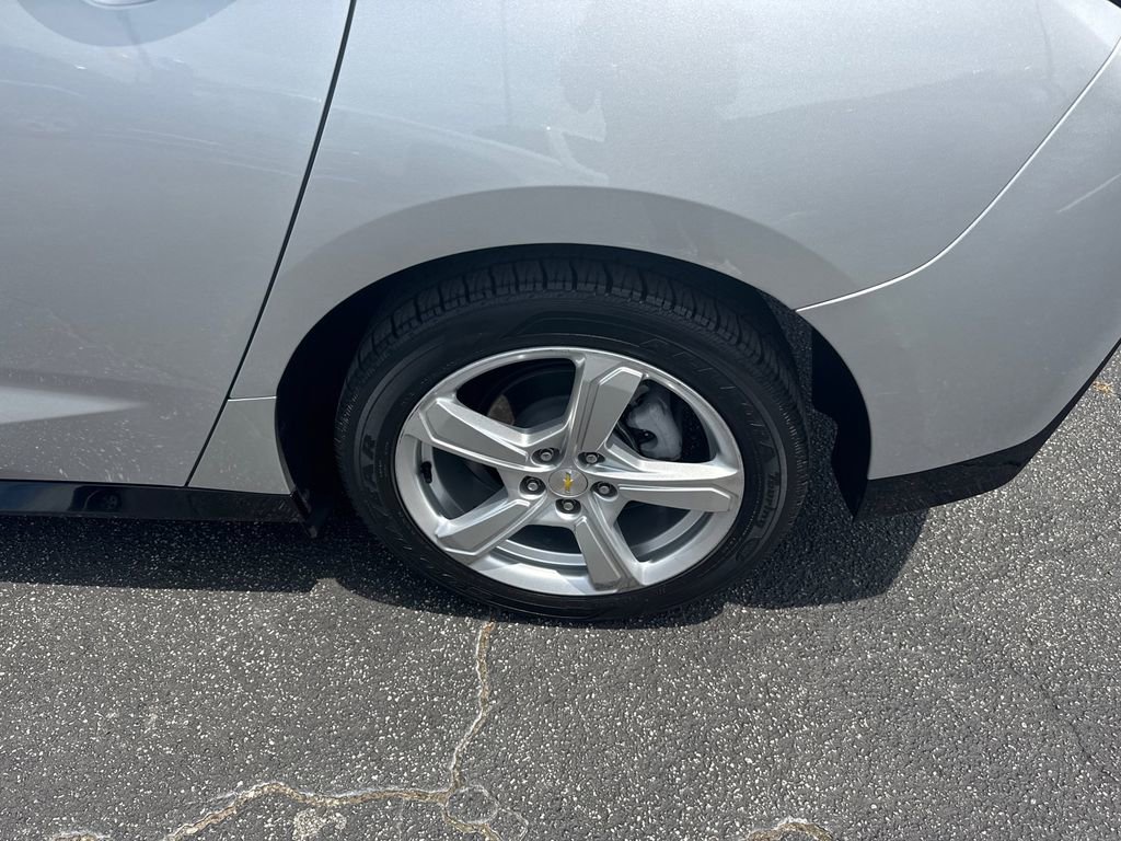 Used 2018 Chevrolet Volt LT FWD image 20
