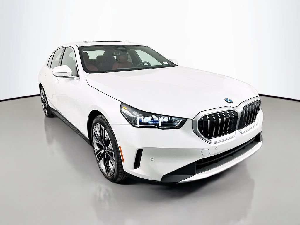 Used 2026 BMW 530i xDrive w/ Premium Package AWD/4WD image 3