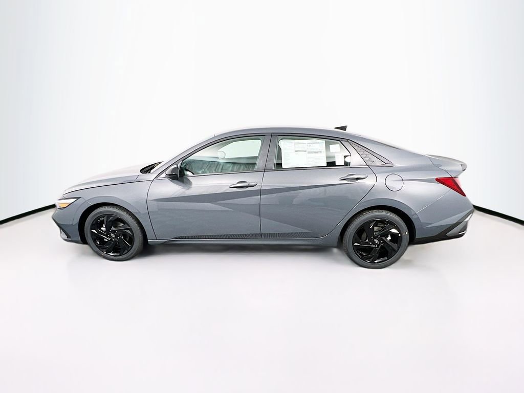 New 2026 Hyundai Elantra Sport FWD image 4
