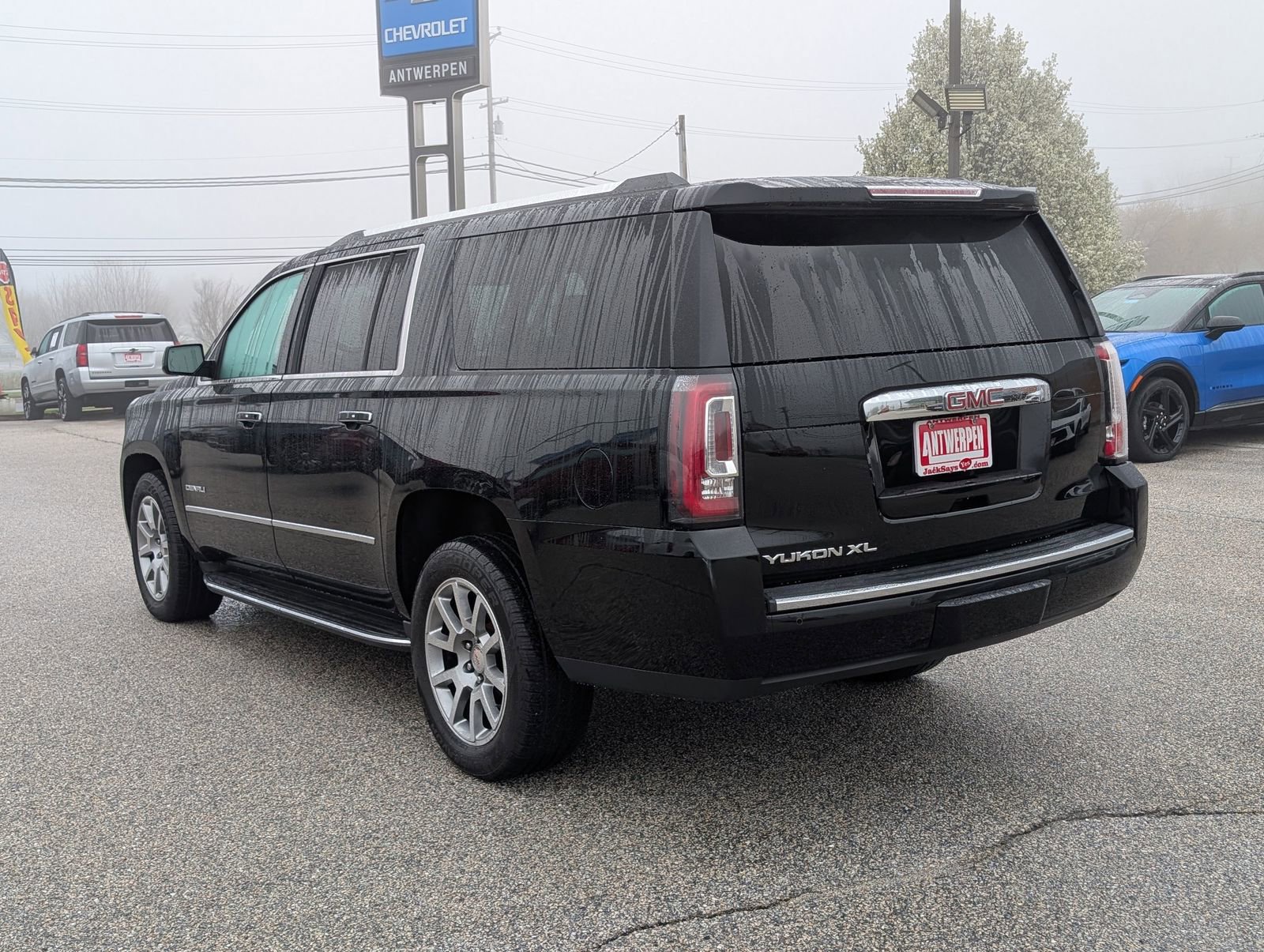 Used 2020 GMC Yukon XL Denali image 5