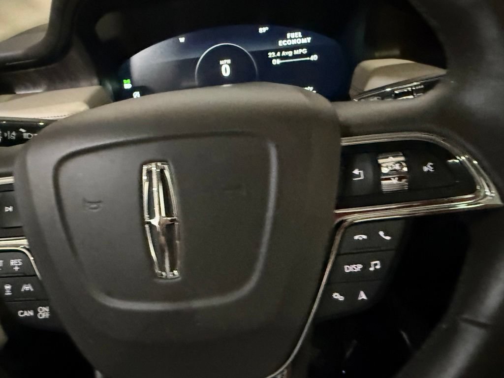 Used 2022 Lincoln Nautilus Reserve w/ Equipment Group 201A AWD/4WD image 16