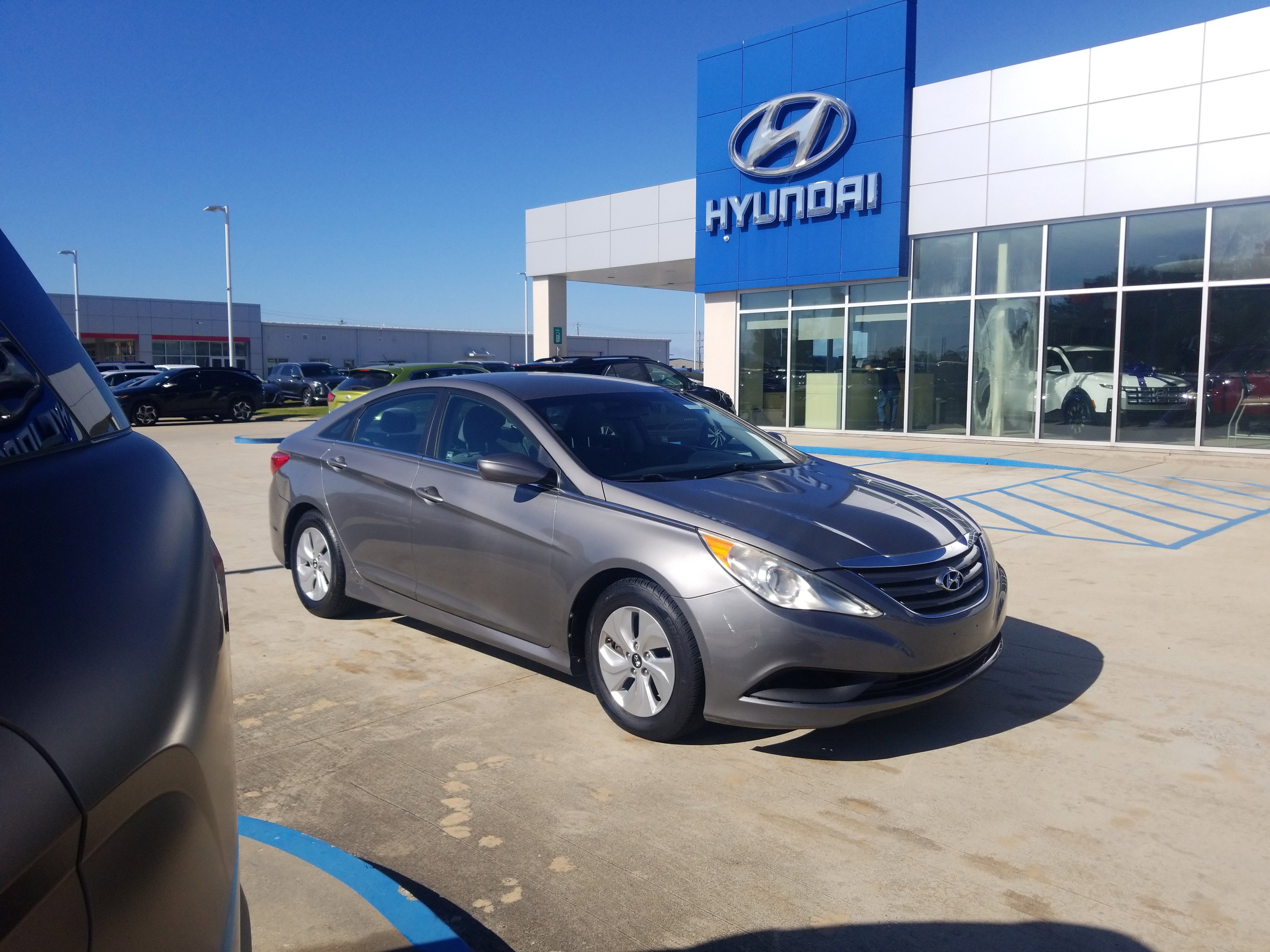 Used 2014 Hyundai Sonata GLS image 1