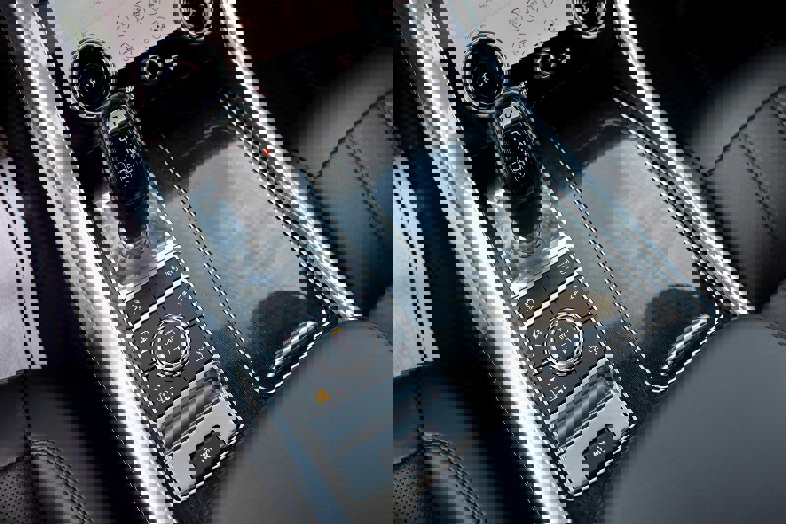 Used 2020 Land Rover Range Rover Sport HSE AWD/4WD image 33