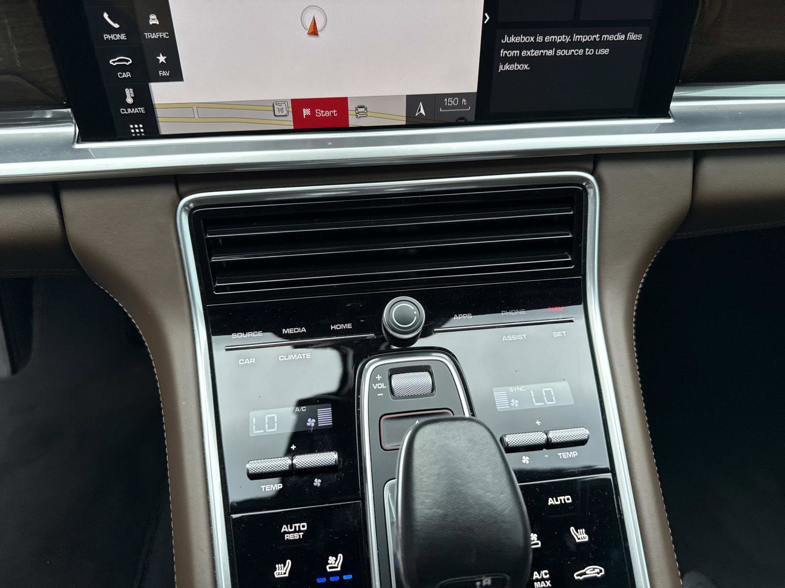 Certified 2018 Porsche Panamera 4S image 29