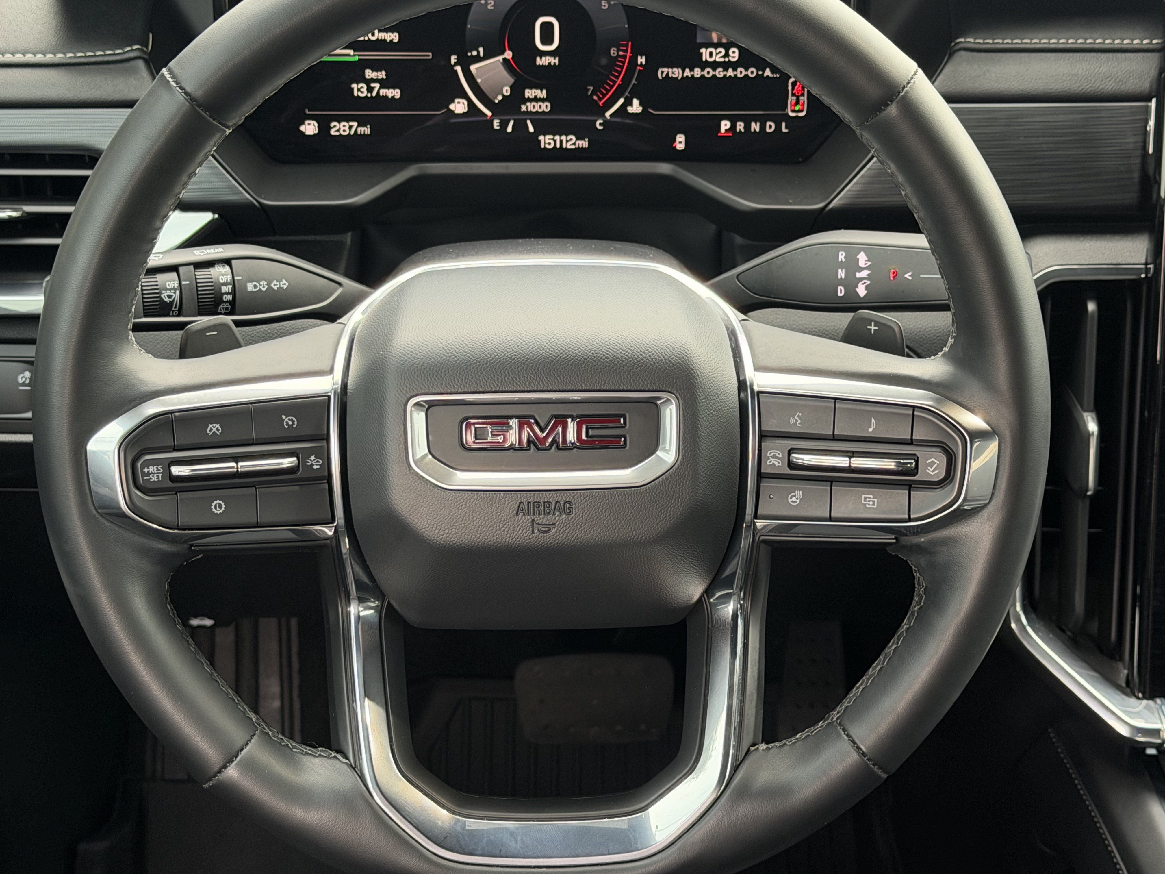 Used 2025 GMC Acadia Elevation w/ Elevation Premium Package FWD image 12
