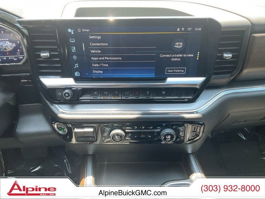 Used 2023 Chevrolet Silverado 1500 High Country w/ High Country Premium Package AWD/4WD image 10