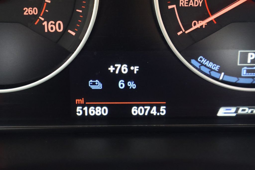 Used 2018 BMW 330e w/ Premium Package RWD image 17