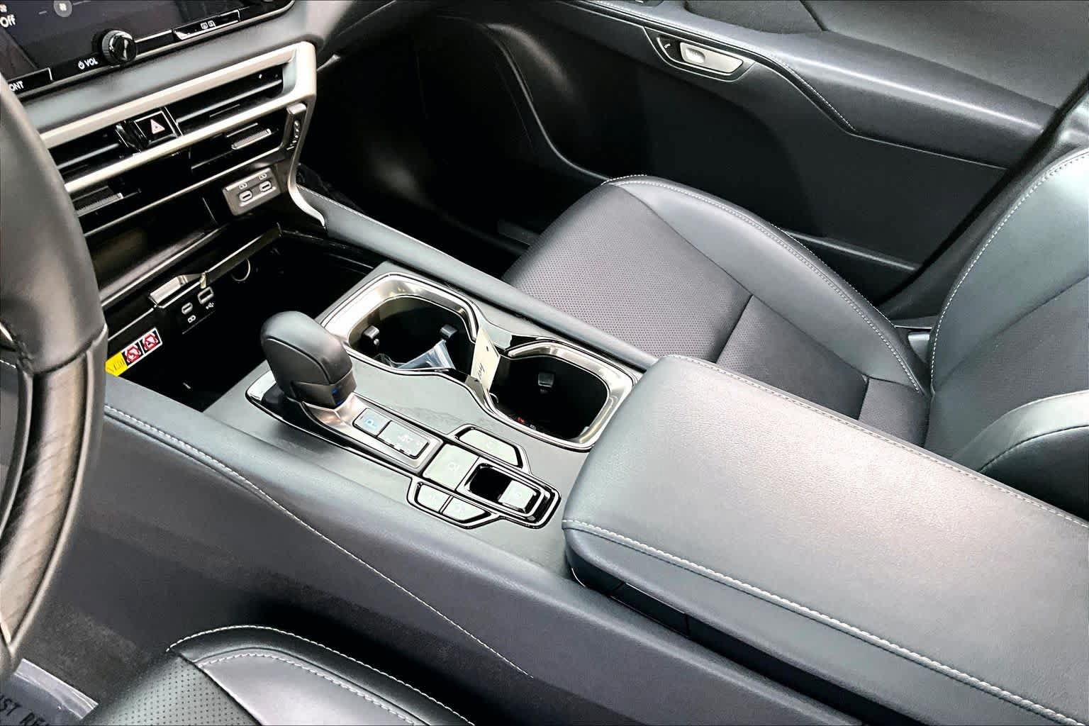 Certified 2026 Lexus RX 350h AWD/4WD image 17