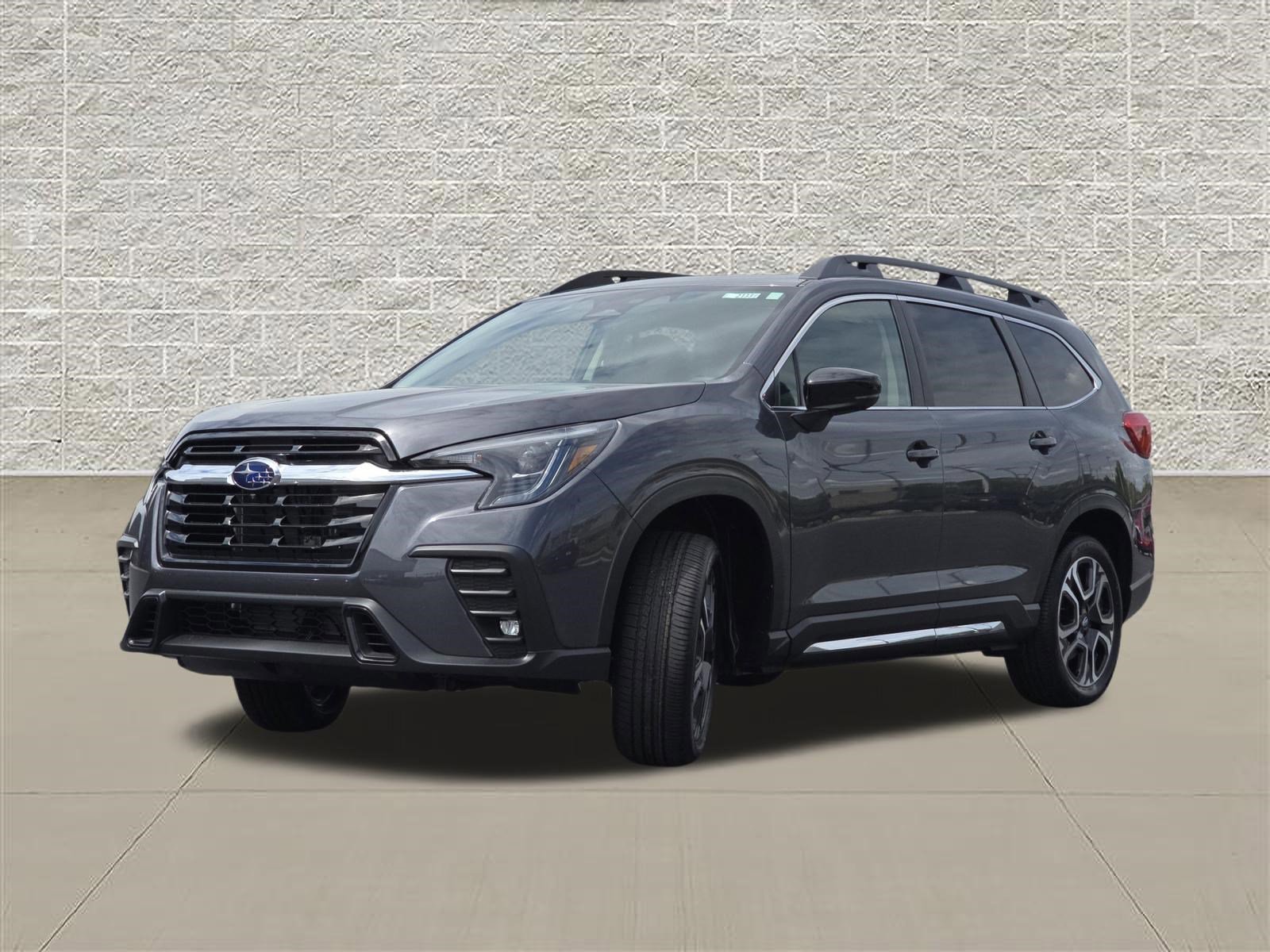 New 2026 Subaru Ascent Limited AWD/4WD image 3