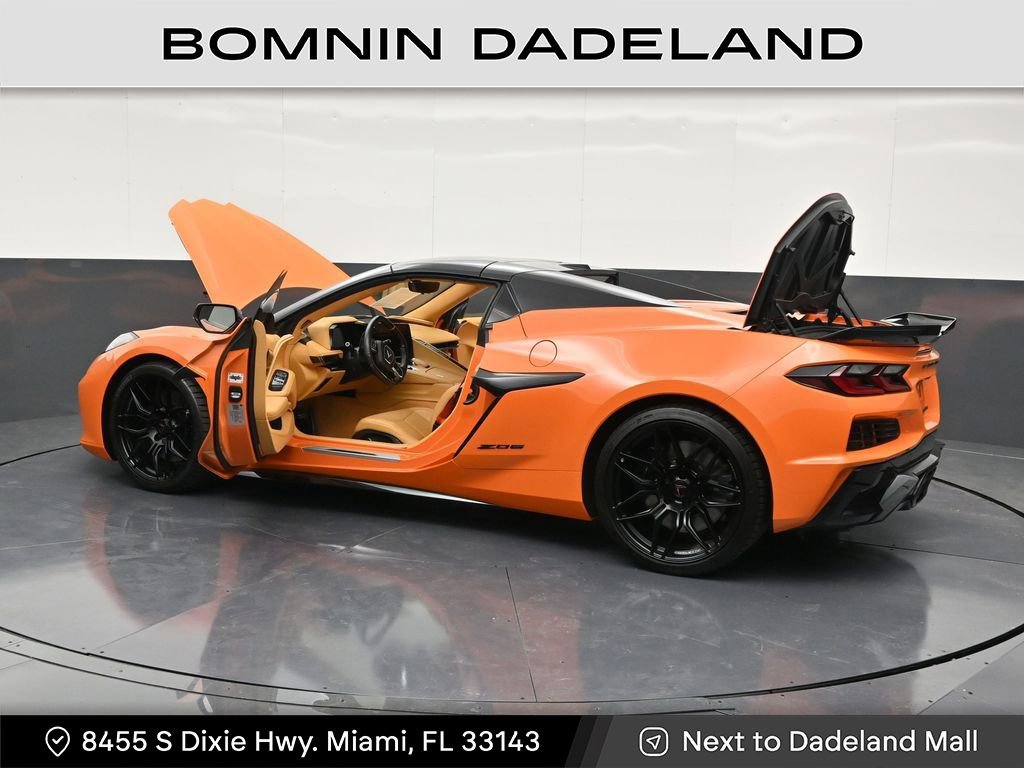 Used 2024 Chevrolet Corvette Z06 w/ Stealth Interior Trim Package image 32