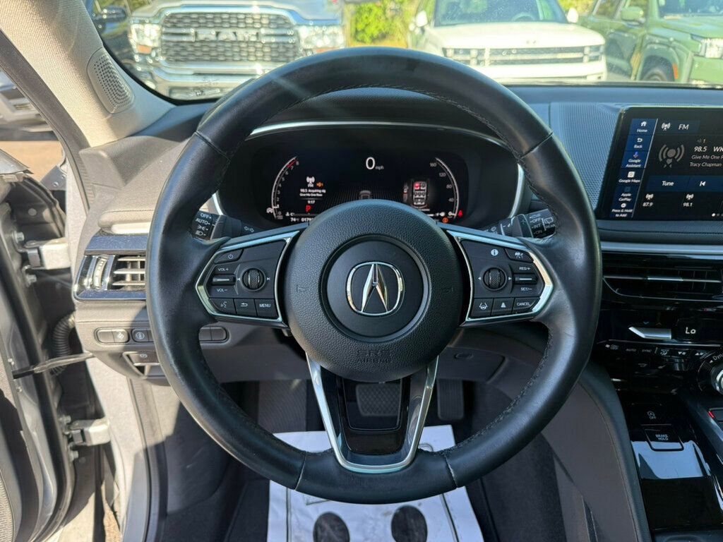 Used 2025 Acura MDX FWD image 5