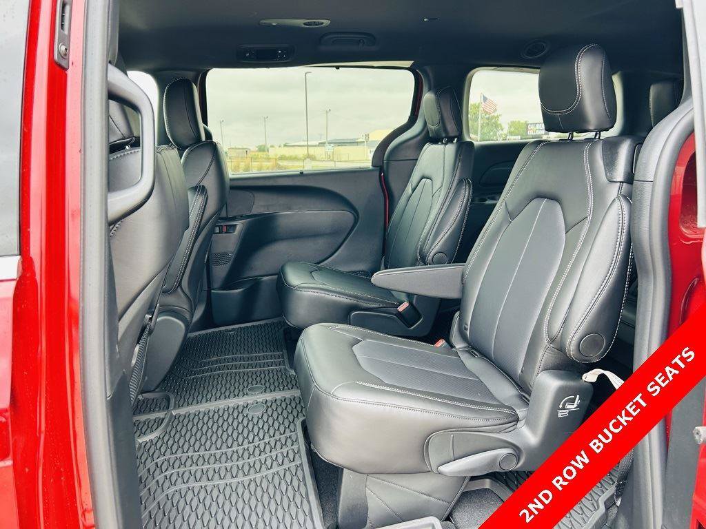 New 2026 Chrysler Voyager LX FWD image 27