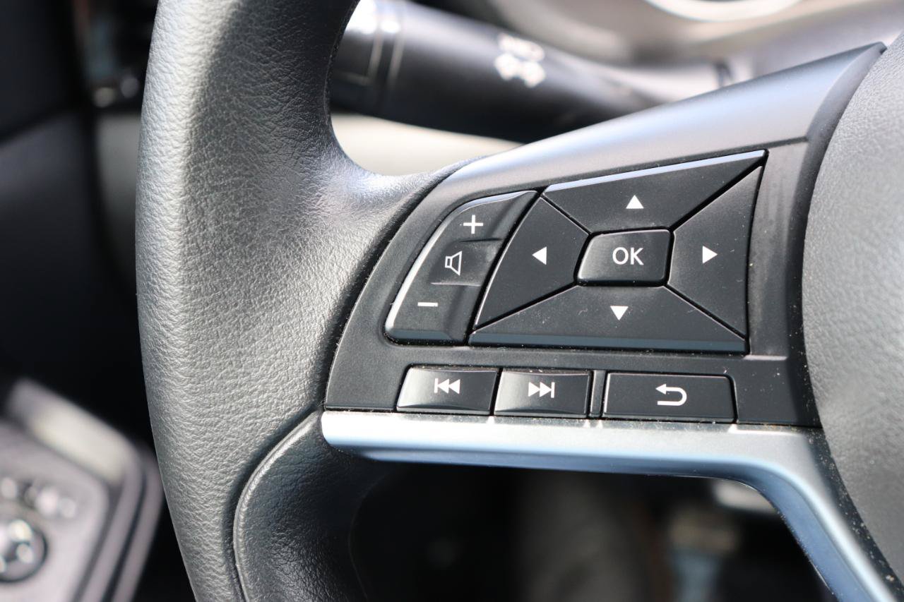Used 2024 Nissan Sentra SV FWD image 27
