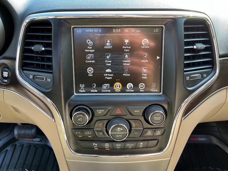Used 2017 Jeep Grand Cherokee Limited AWD/4WD image 17