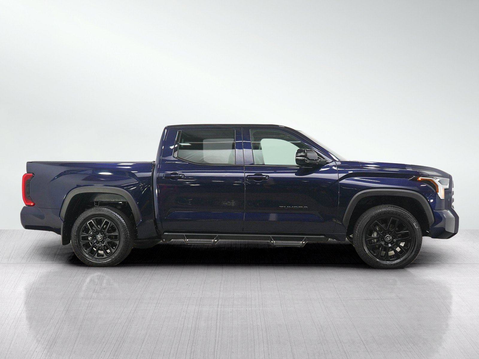 Used 2026 Toyota Tundra Limited AWD/4WD image 8