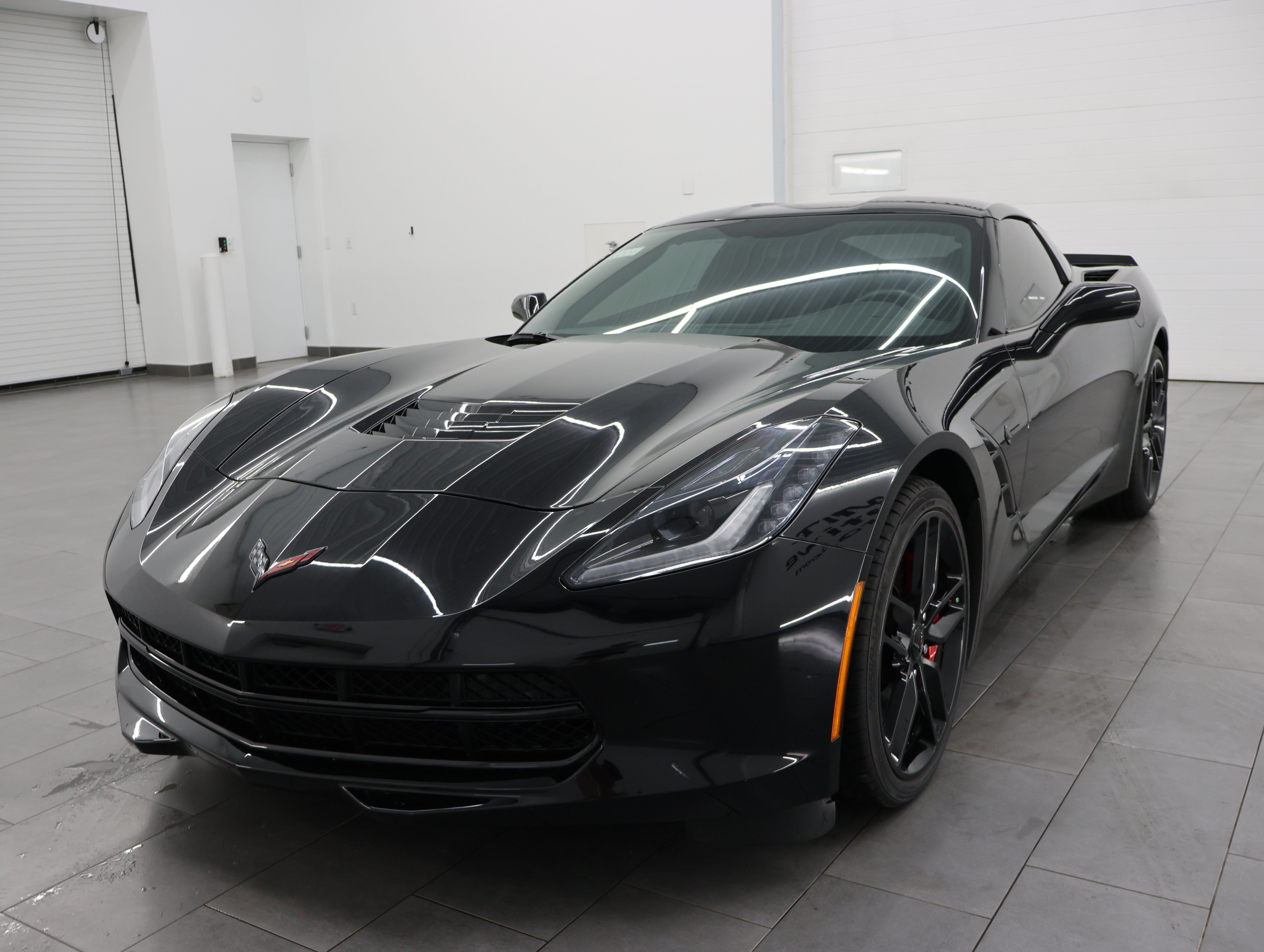 Used 2016 Chevrolet Corvette Stingray Coupe w/ Carbon Flash Badge Package RWD image 7