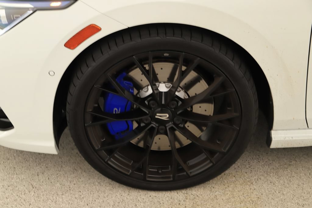 Used 2024 Volkswagen Golf R AWD/4WD image 37