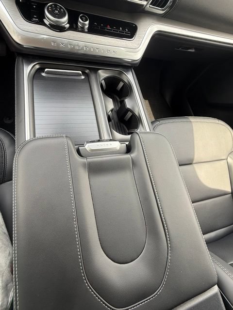 New 2026 Ford Expedition Max Platinum AWD/4WD image 18