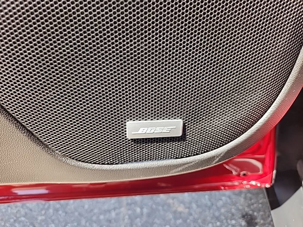 Used 2023 GMC Acadia SLT w/ Trailering Package AWD/4WD image 17