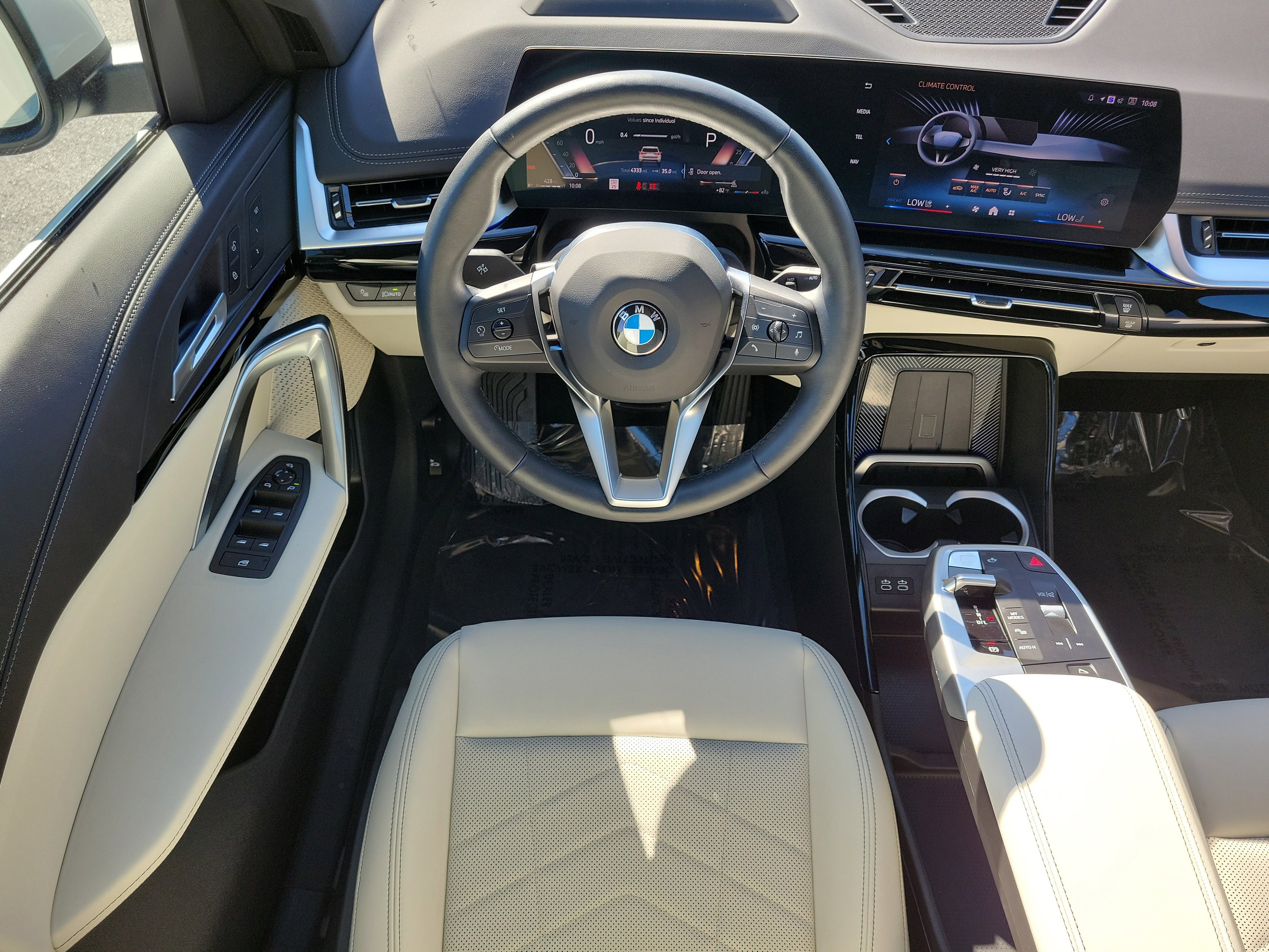 Used 2026 BMW X1 xDrive28i w/ Technology Package image 15